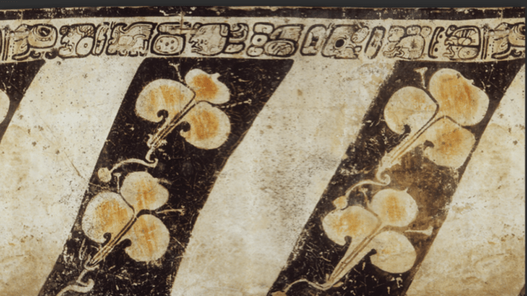 Maya vazosu üzerinde hiyeroglif