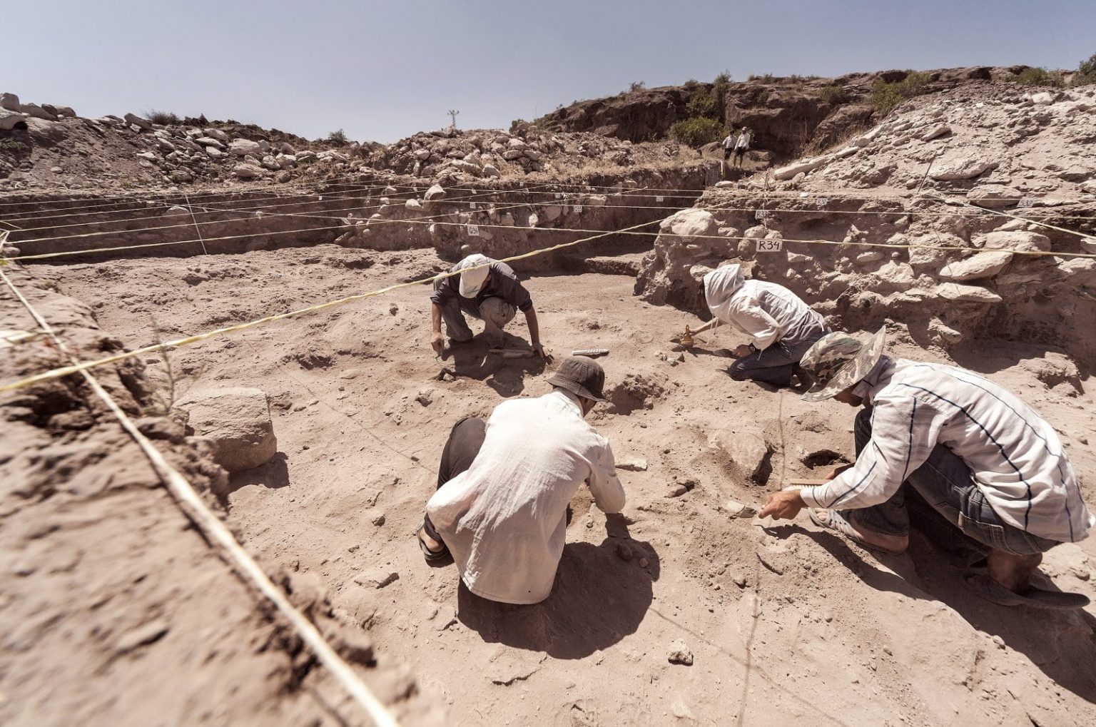 Fas'ta 1 milyon 300 bin yıl önceye dayanan balta üretim tesisi bulundu AP