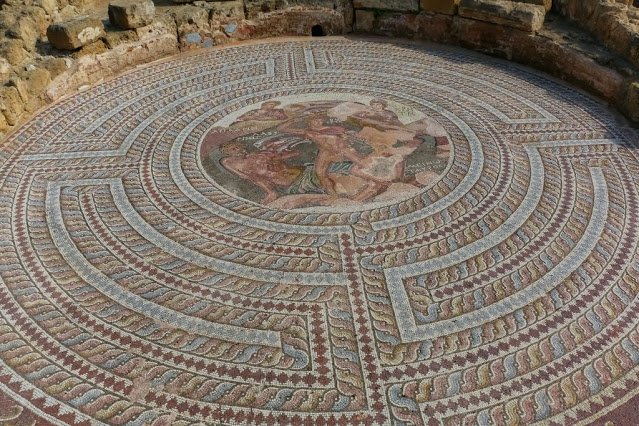 Kıbrıs'ta muhteşem bir antik mozaik bulundu