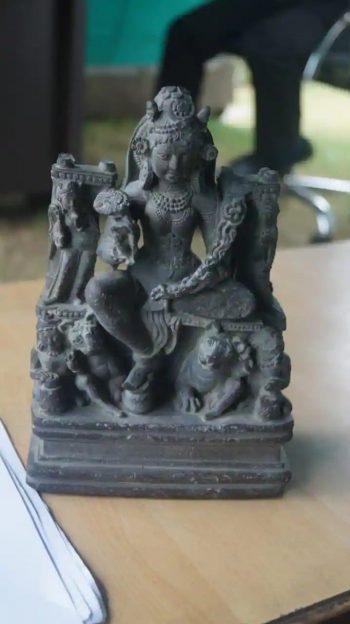 1200-yıllık-Tanrıça-Durga_nın-heykeli