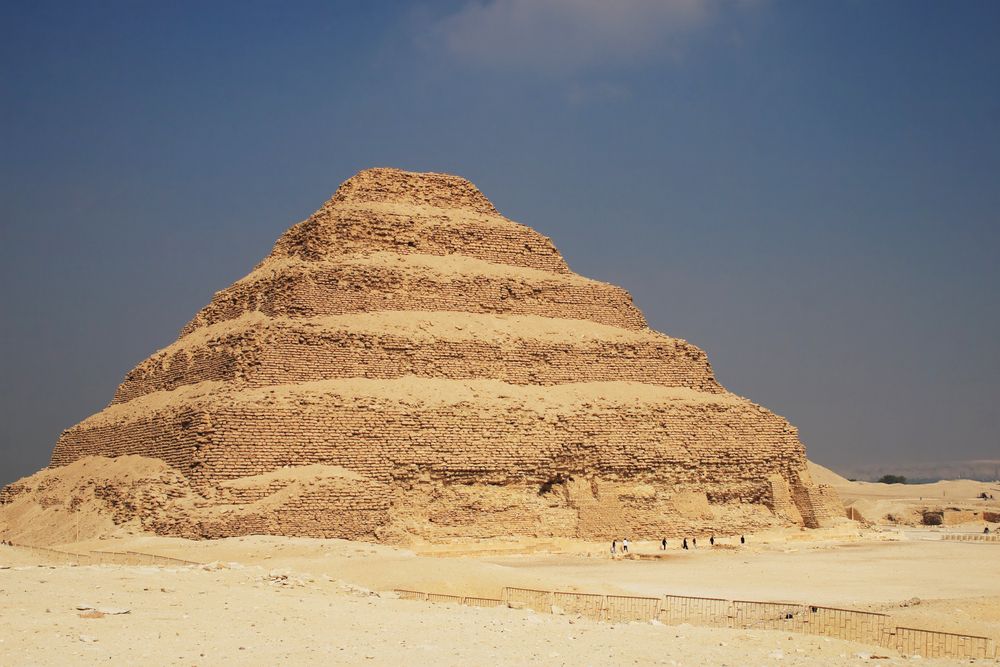 Mısır'da 4.500 yıllık Kral Djoser'in piramidi
