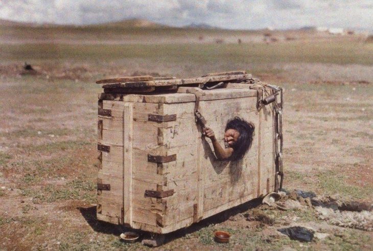 Ölüme mahkûm edilen Moğol bir kadın, 1913