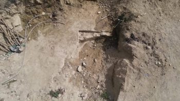 Safranbolu Tarihi Mezarlığı'nda kaçak kazı yapıldığına dair iddialar sonrasında Kastamonu Müzesi yetkilileri alanda incelemeler yapmaya başladı.