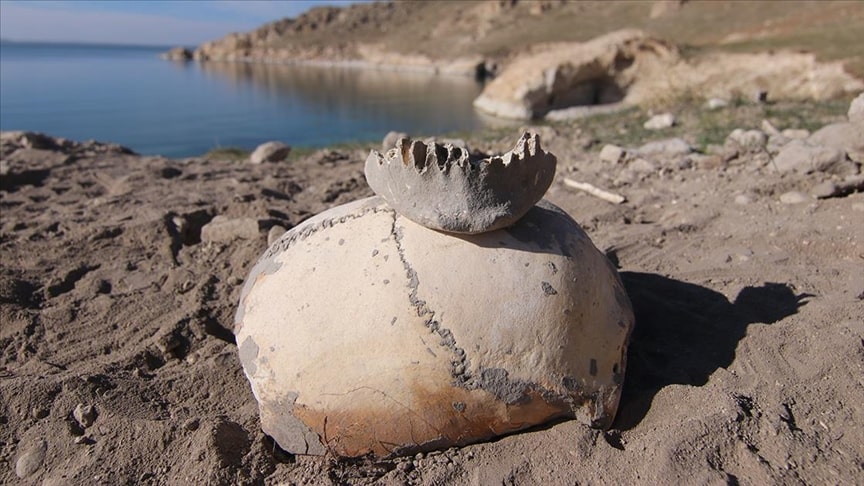 Van Gölü kıyısında Demir Çağı'na ait insan kemikleri bulundu