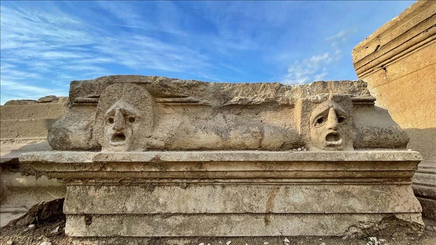 Kastabala Antik Kenti'nde 2500 yıllık masklar bulundu