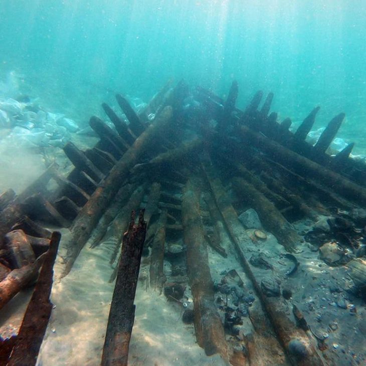 İsrail'inn Maagan Michael açıklarında bulunan çok kültürlü1400 yıllık gemi enkazı