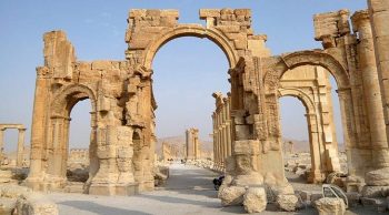 Palmira Antik Kenti Zafer Takı'nın restorasyonu başlıyor.