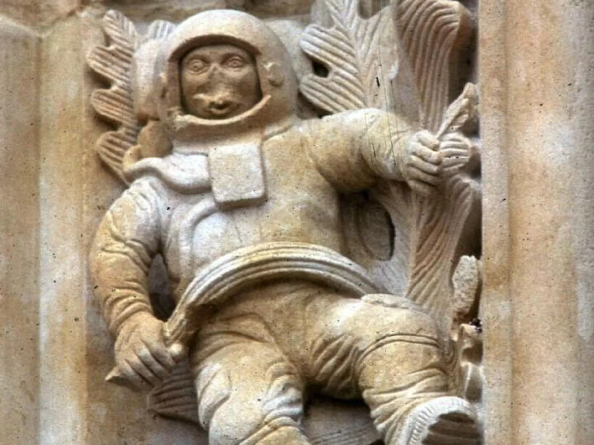 Salamanca katedrali astronot oyması