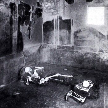 Pompeii'deki Casa del Fabbro'da veya Zanaatkar Evi'nde bulunan iki kişinin fotoğrafı