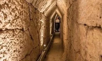 İskenderiye'de 1.305 metrelik Greko-Romen antik kaya tünelini keşfedildi
