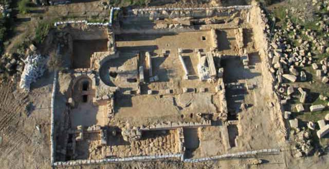 Bizans dönemi kilisesinin kalıntılarının havadan görünümü Fotoğraf: A. Ganor et al / İsrail Eski Eserler Kurumu
