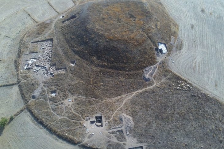 Uşaklı Höyük'te ortaya çıkarılan dairesel yapı kutsal Hitit kenti Zippalanda'yı işaret ediyor olabilir