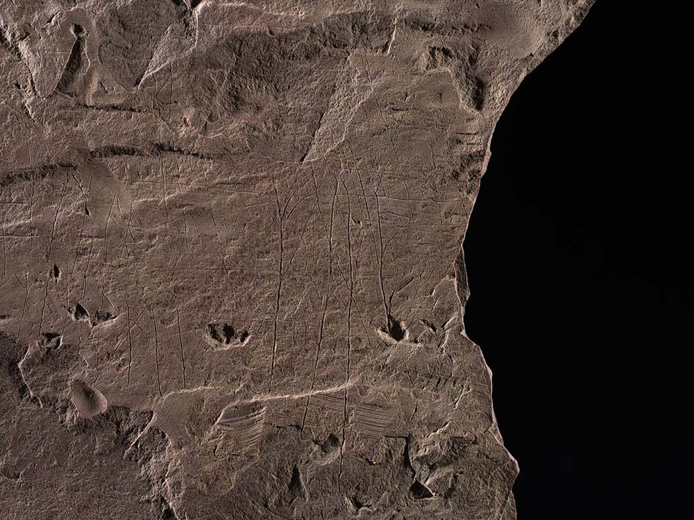 Dünya'nın en eski runik alfabesi ile yazılmış sözcüğün yer aldığı taş keşfedildi