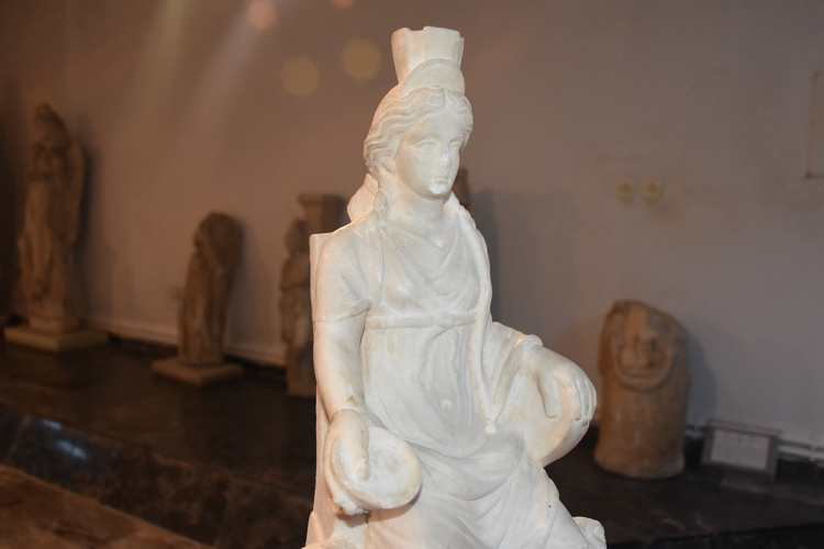 Altmış yıl önce kaçırılan Kibele heykeli Afyonkarahisar Müzesi'nde sergilenecek