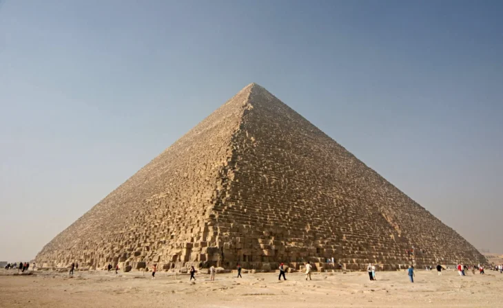 Bilim insanları Khufu Piramidi içinde yeni bir keşfe imza attılar