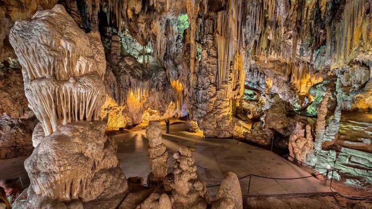 Duman arkeolojisi Nerja Mağarası'nın Avrupa'nın en çok ziyaret edilen mağarası olduğunu kanıtladı