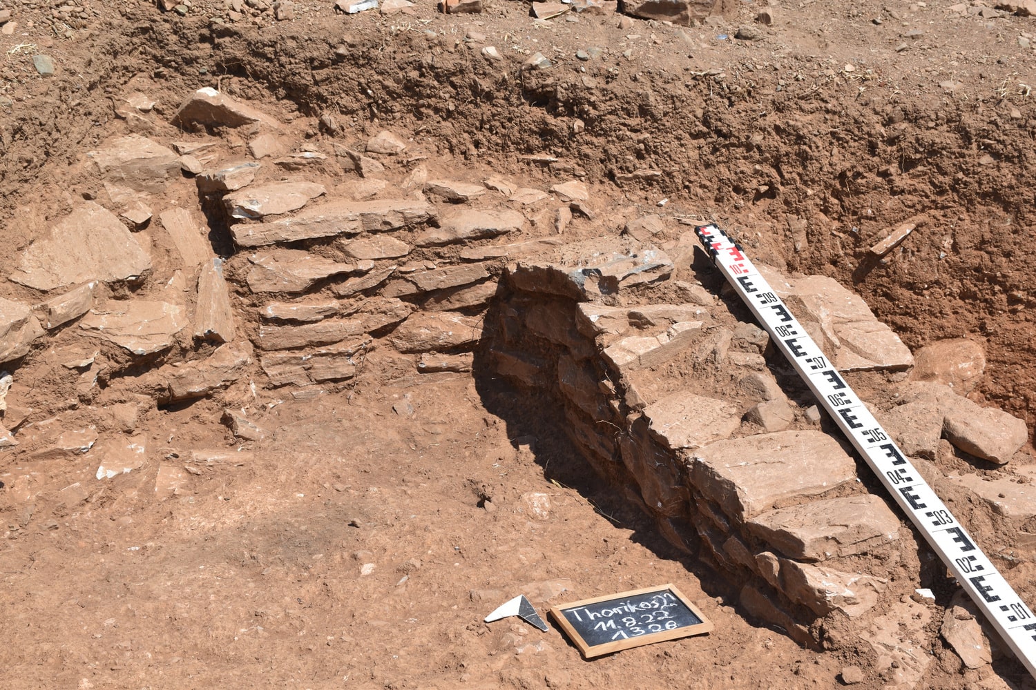 Arkeologlar, Atina'daki en eski Demir Çağı evini keşfettiler
