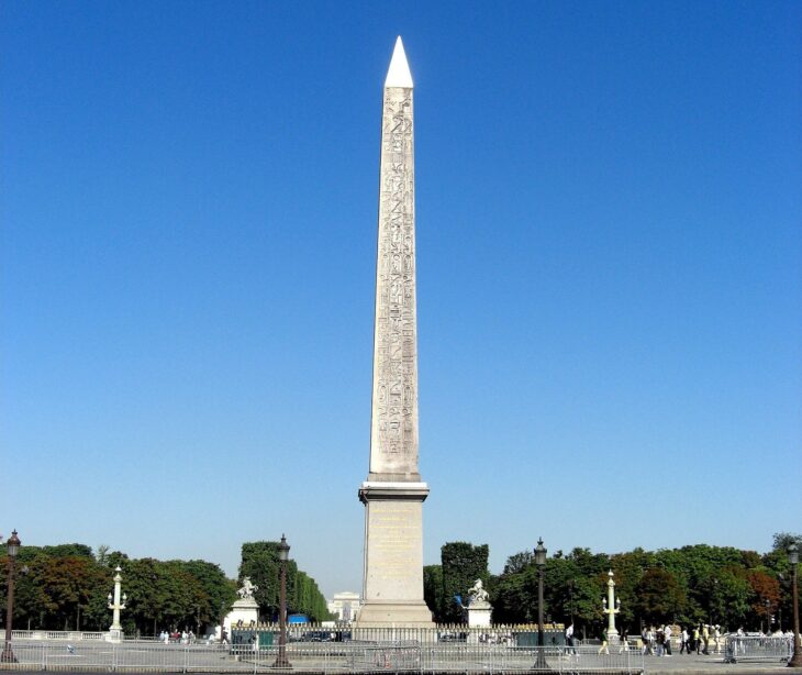 Paris’teki Luksor Dikilitaşı’nda 3300 Yıllık Gizli Mesajlar Ortaya Çıktı