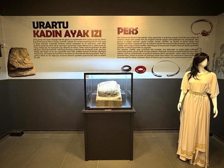 Urartulu Kadına Ait 2.800 Yıllık Ayak İzi İlk Kez Van Müzesi’nde Sergileniyor
