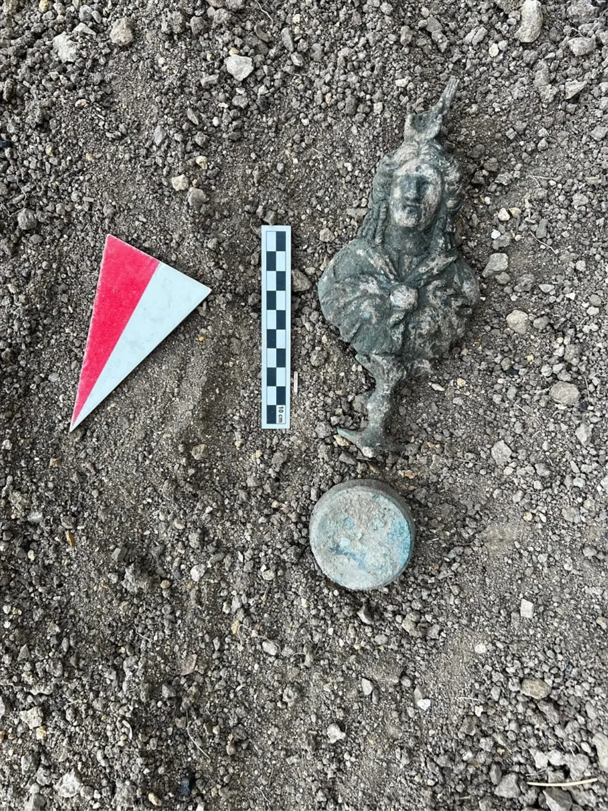 Satala Antik Kenti’nde Mısır Tanrıçası İsis’in Bronz Büstü Bulundu