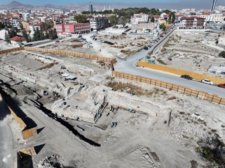 Moğol Tehdidine Karşı İnşa Edilen 12 Kapıdan Biri: Konya’da Larende Kapısı’nın Temeli Ortaya Çıktı